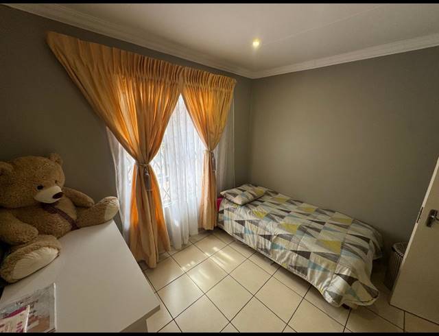 4 BEDROOM FREEHOLD FOR SALE IN SUNAIR PARK